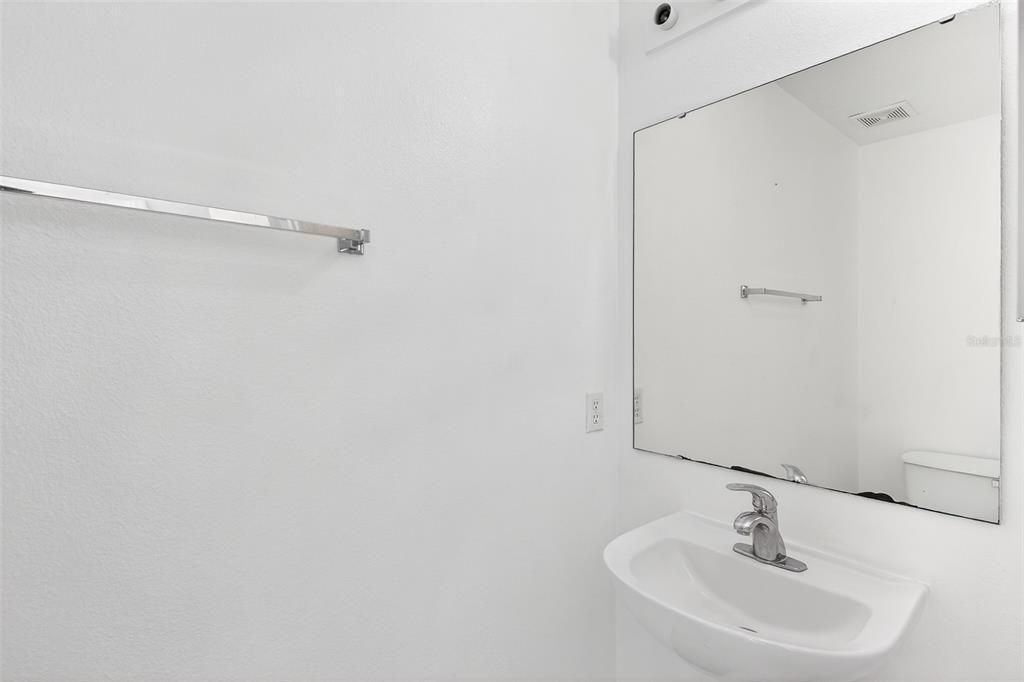 For Sale: $364,999 (4 beds, 2 baths, 2798 Square Feet)