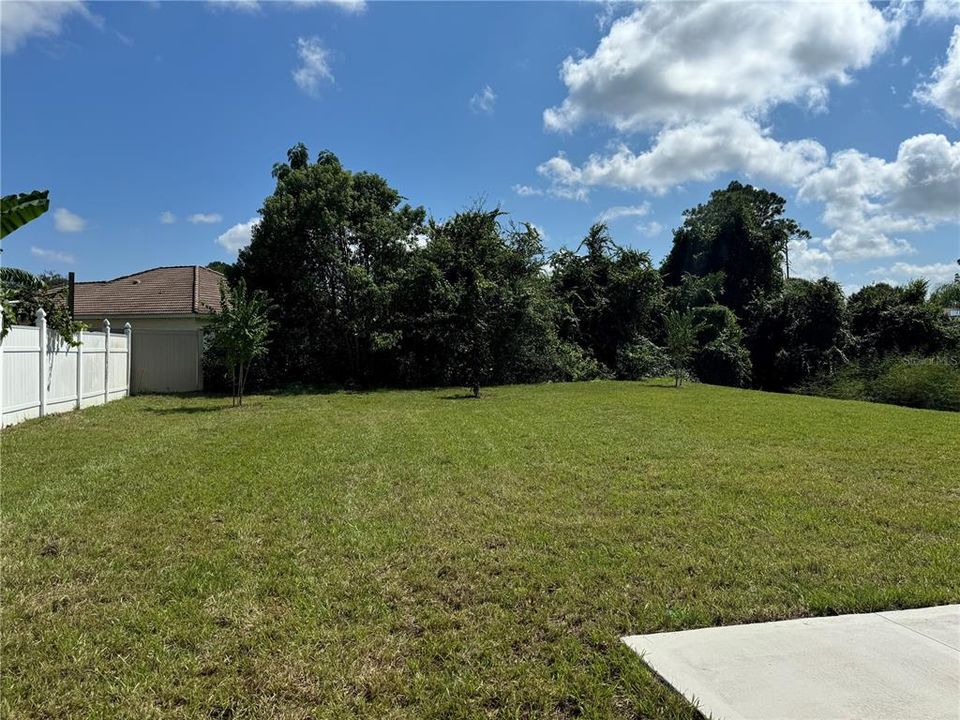 出租: $2,300 (4 贝兹, 2 浴室, 1876 平方英尺)