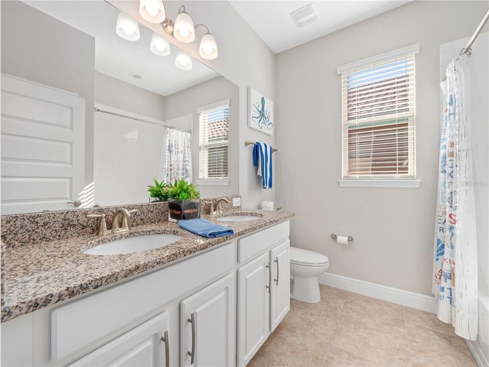 待售: $515,000 (4 贝兹, 3 浴室, 2105 平方英尺)