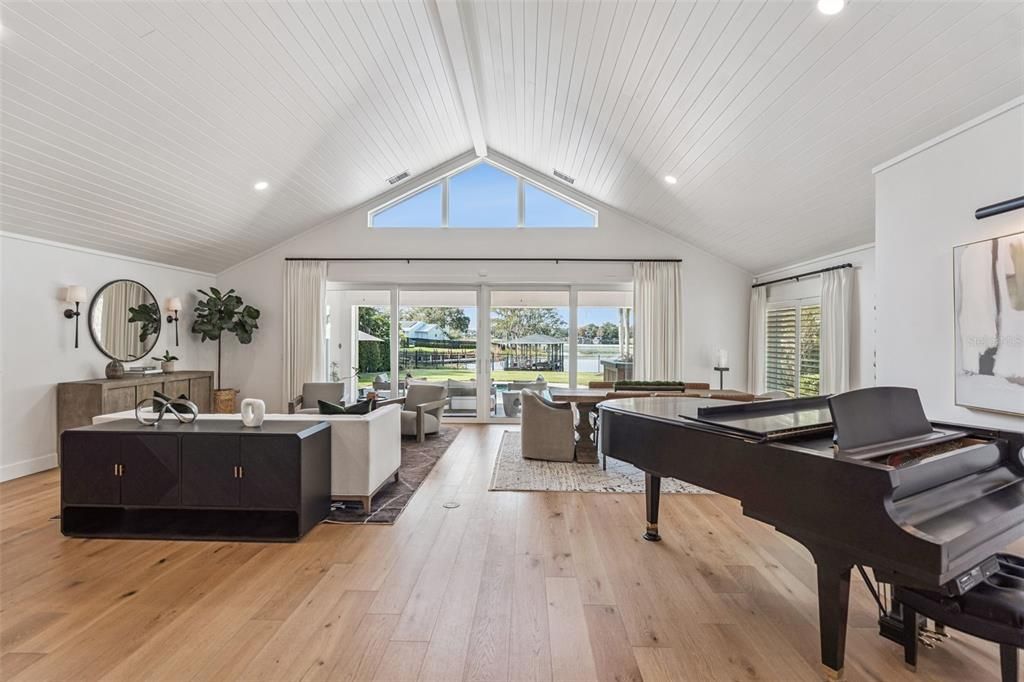 For Sale: $3,725,000 (5 beds, 4 baths, 4875 Square Feet)