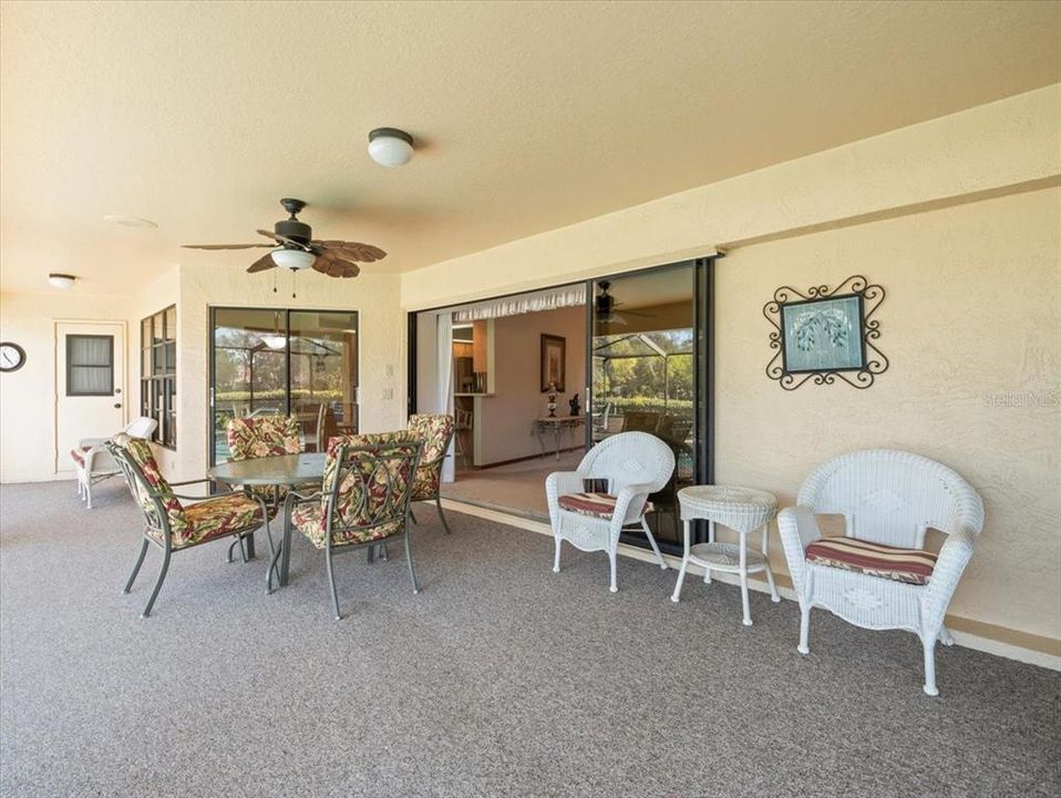 En Venta: $399,000 (3 camas, 2 baños, 2199 Pies cuadrados)