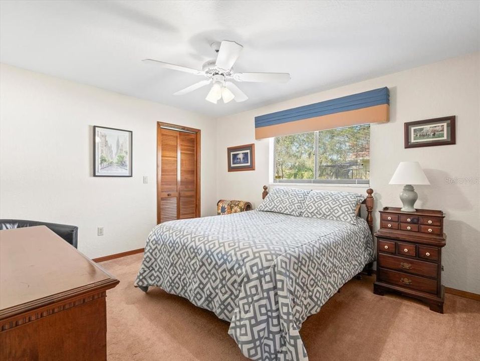 En Venta: $399,000 (3 camas, 2 baños, 2199 Pies cuadrados)