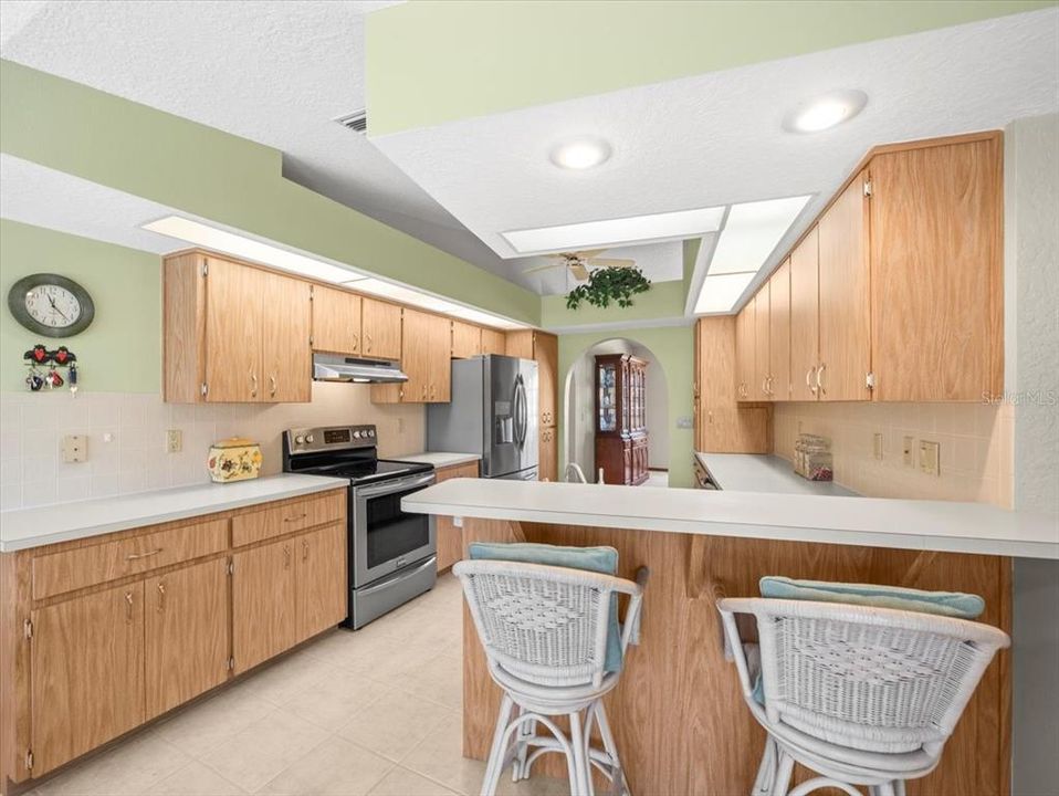 En Venta: $399,000 (3 camas, 2 baños, 2199 Pies cuadrados)