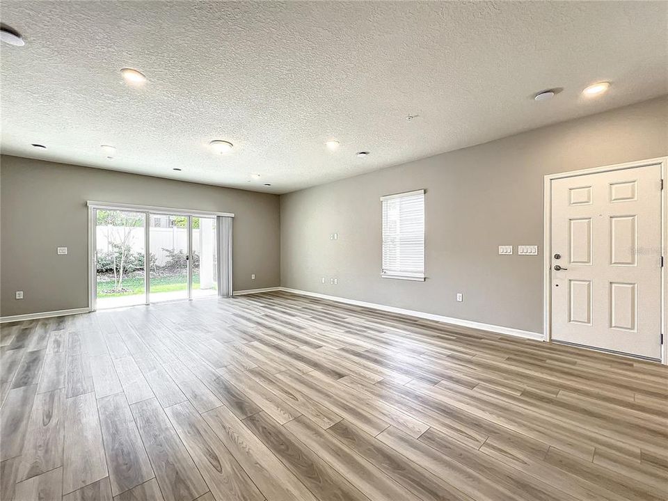 En Renta: $2,800 (3 camas, 2 baños, 1782 Pies cuadrados)