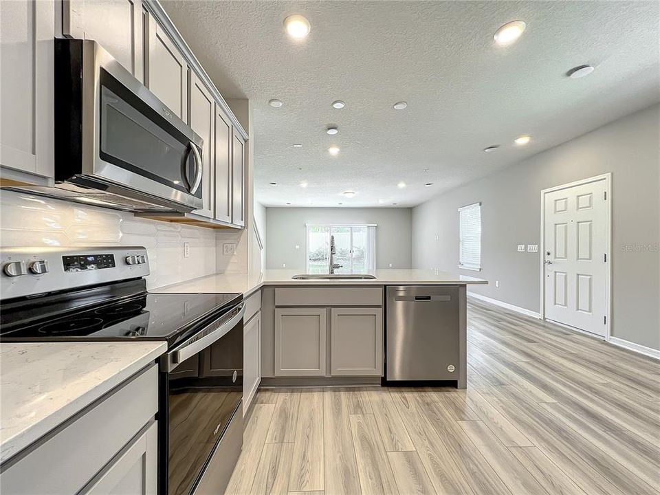 En Renta: $2,800 (3 camas, 2 baños, 1782 Pies cuadrados)