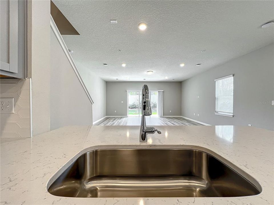 En Renta: $2,800 (3 camas, 2 baños, 1782 Pies cuadrados)