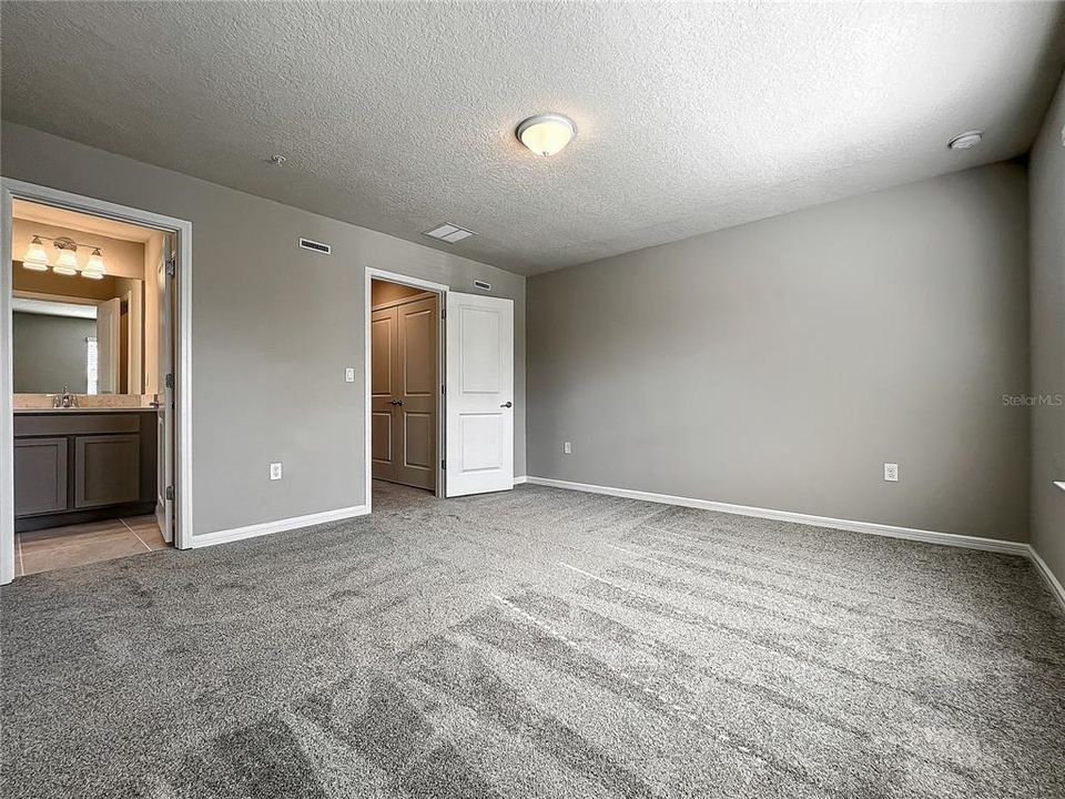 En Renta: $2,800 (3 camas, 2 baños, 1782 Pies cuadrados)