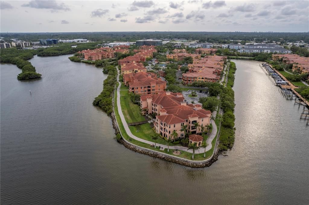 En Venta: $250,000 (2 camas, 2 baños, 1140 Pies cuadrados)