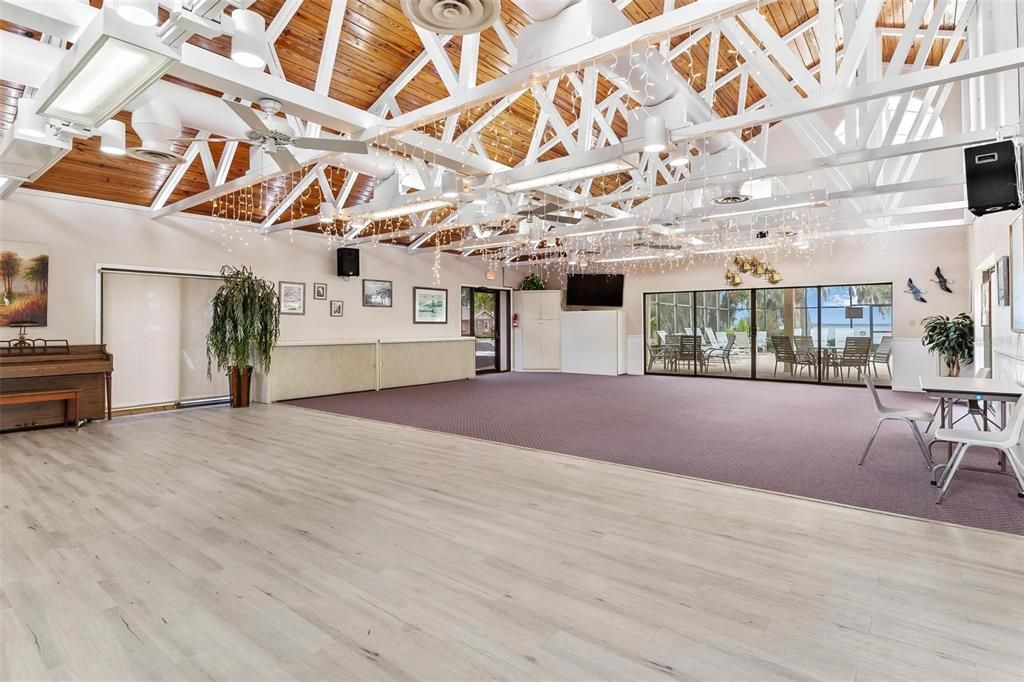 待售: $299,900 (3 贝兹, 2 浴室, 1928 平方英尺)