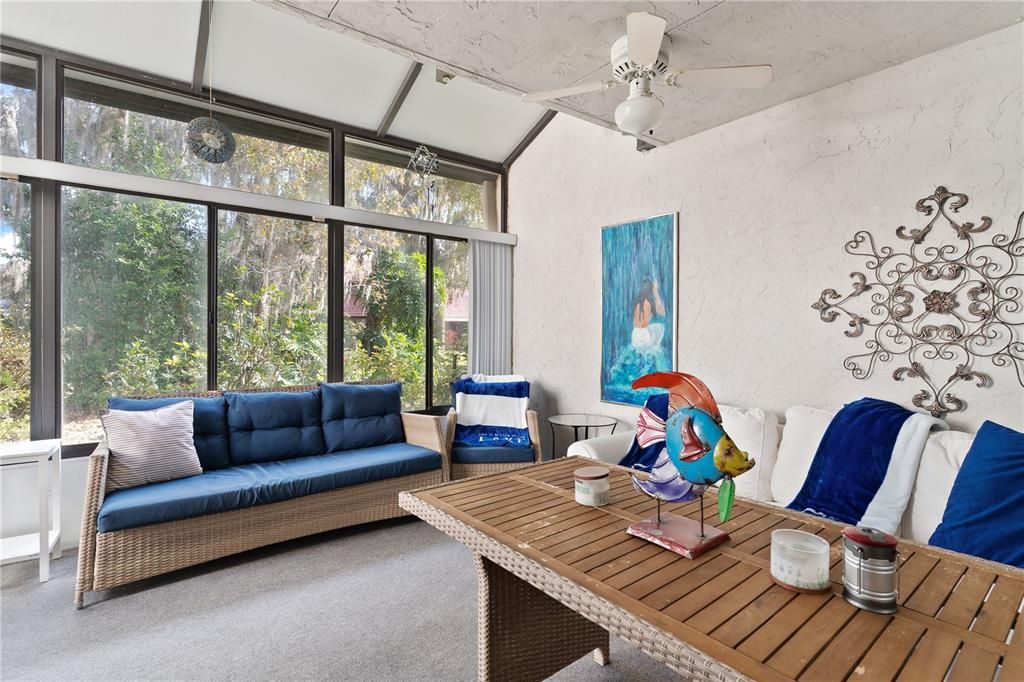 待售: $299,900 (3 贝兹, 2 浴室, 1928 平方英尺)