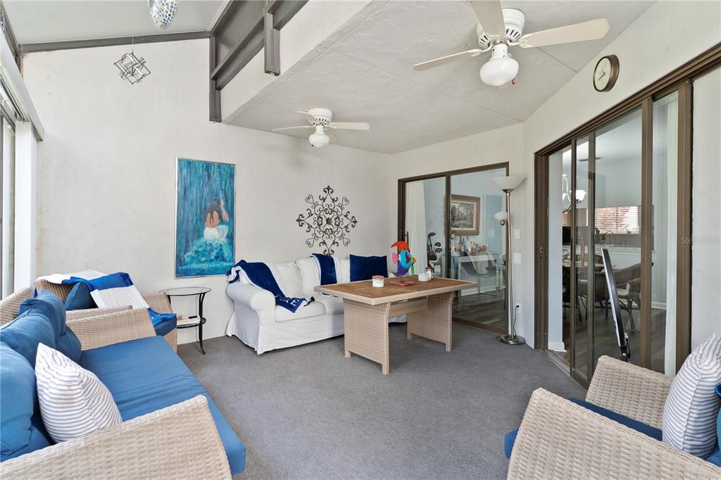 待售: $299,900 (3 贝兹, 2 浴室, 1928 平方英尺)