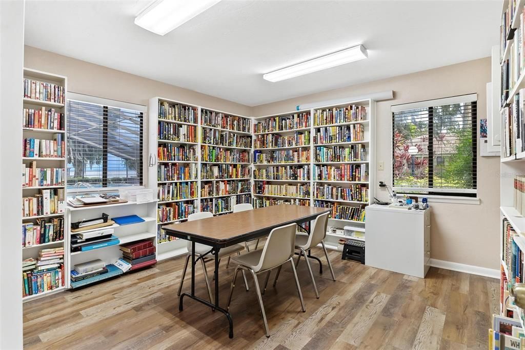 待售: $299,900 (3 贝兹, 2 浴室, 1928 平方英尺)