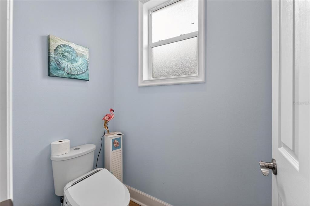 For Sale: $529,000 (3 beds, 3 baths, 2547 Square Feet)