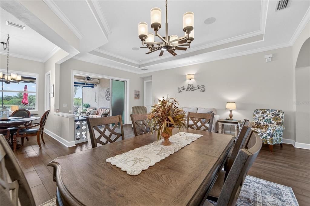 For Sale: $529,000 (3 beds, 3 baths, 2547 Square Feet)