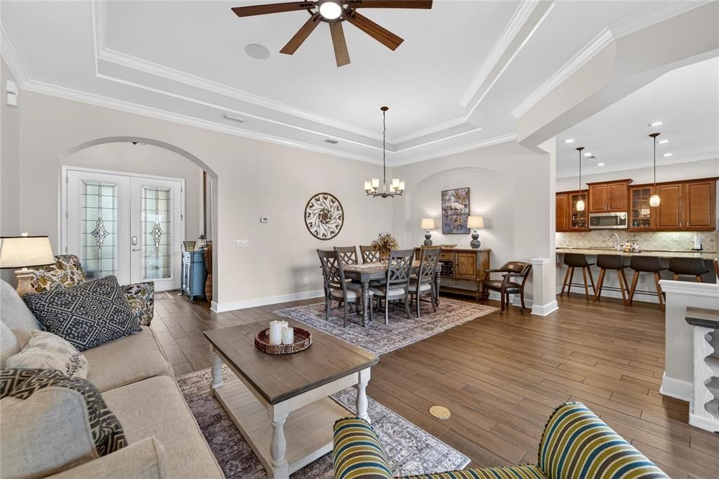 For Sale: $529,000 (3 beds, 3 baths, 2547 Square Feet)