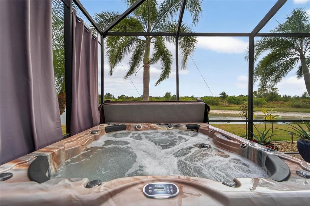 For Sale: $529,000 (3 beds, 3 baths, 2547 Square Feet)