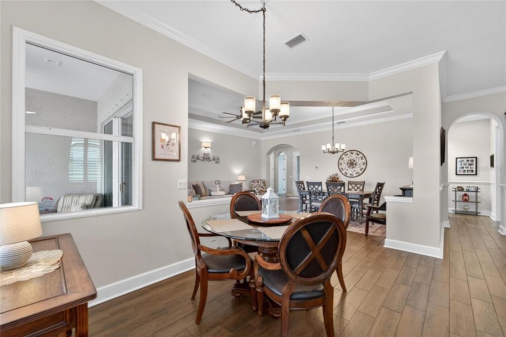 For Sale: $529,000 (3 beds, 3 baths, 2547 Square Feet)