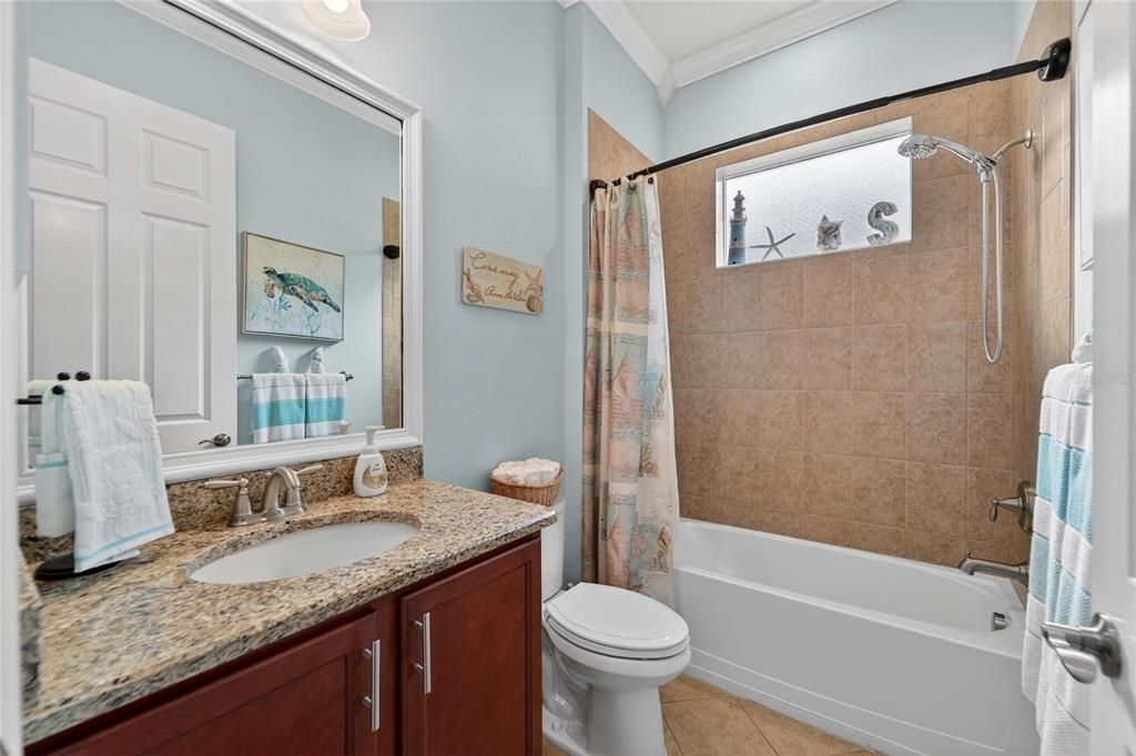 For Sale: $529,000 (3 beds, 3 baths, 2547 Square Feet)