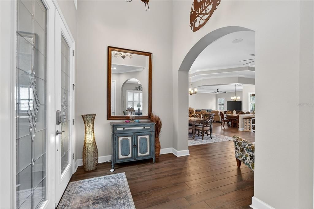 For Sale: $529,000 (3 beds, 3 baths, 2547 Square Feet)