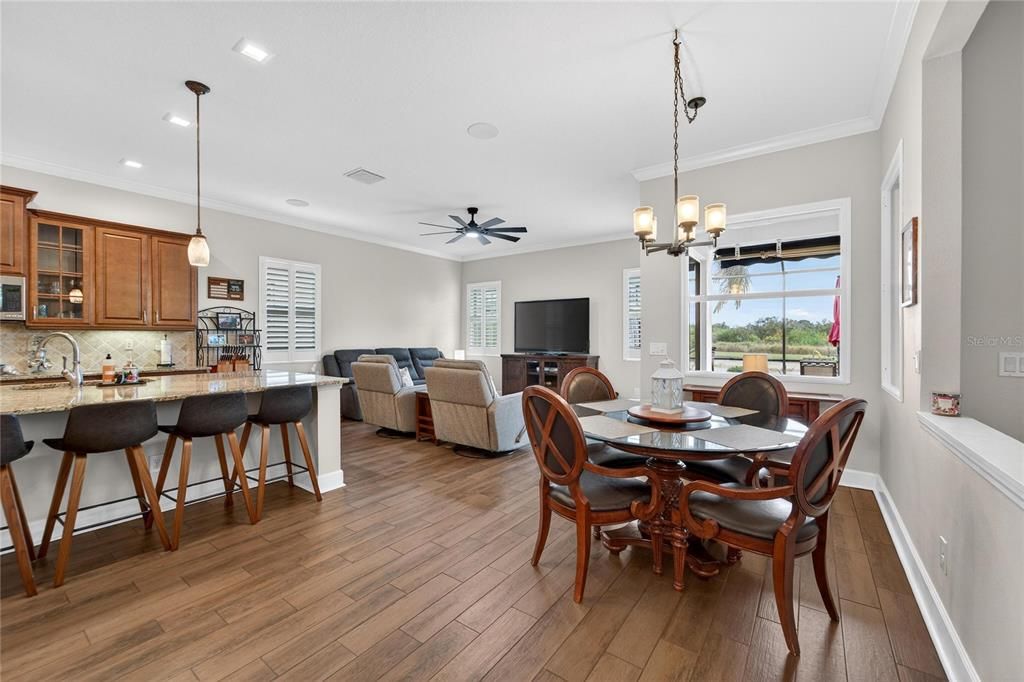 For Sale: $529,000 (3 beds, 3 baths, 2547 Square Feet)