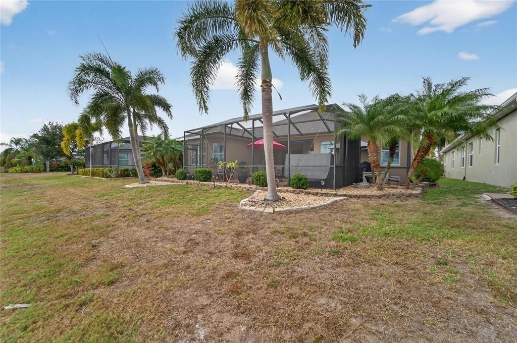 For Sale: $529,000 (3 beds, 3 baths, 2547 Square Feet)