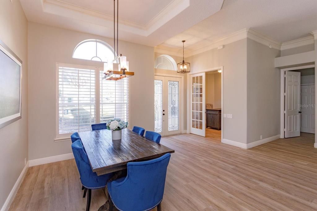 En Venta: $1,200,000 (5 camas, 4 baños, 3385 Pies cuadrados)