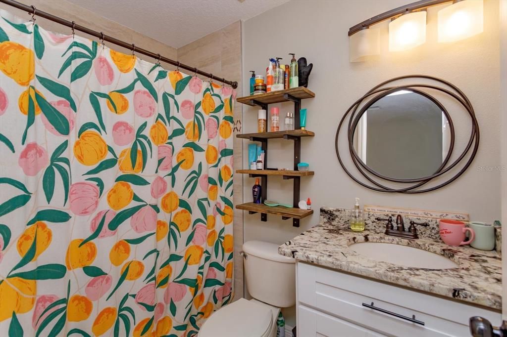 En Venta: $1,200,000 (5 camas, 4 baños, 3385 Pies cuadrados)