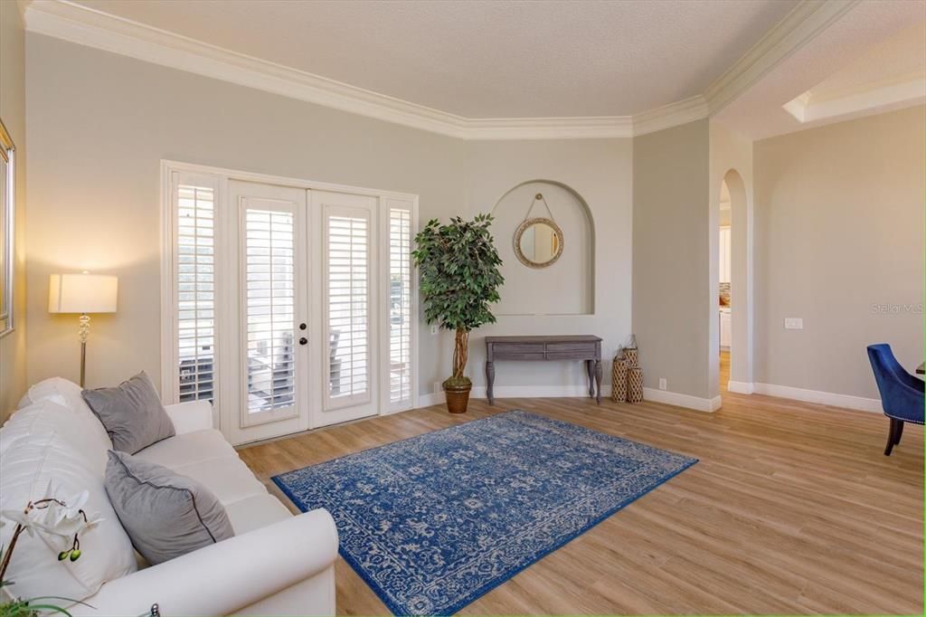 En Venta: $1,200,000 (5 camas, 4 baños, 3385 Pies cuadrados)