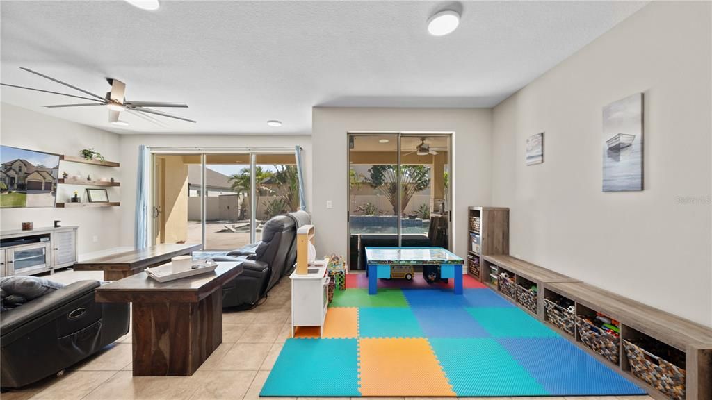 For Sale: $789,900 (5 beds, 4 baths, 3765 Square Feet)