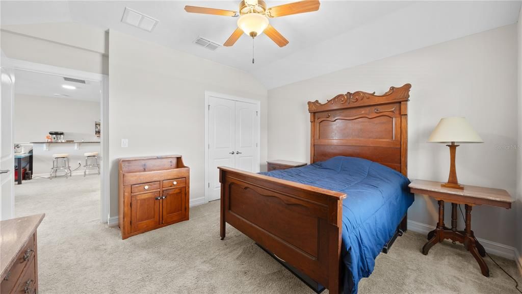 For Sale: $789,900 (5 beds, 4 baths, 3765 Square Feet)