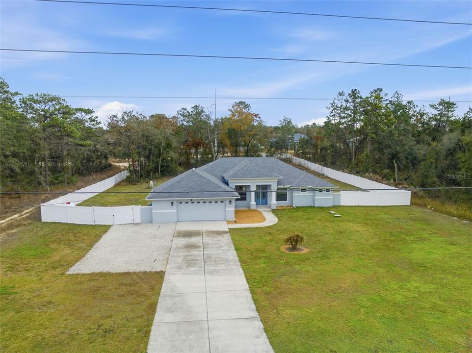 На продажу: $440,000 (3 спален, 2 ванн, 1967 Квадратных фут)