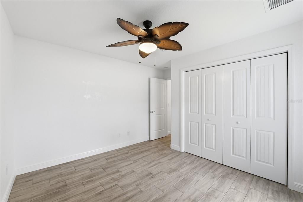 На продажу: $440,000 (3 спален, 2 ванн, 1967 Квадратных фут)