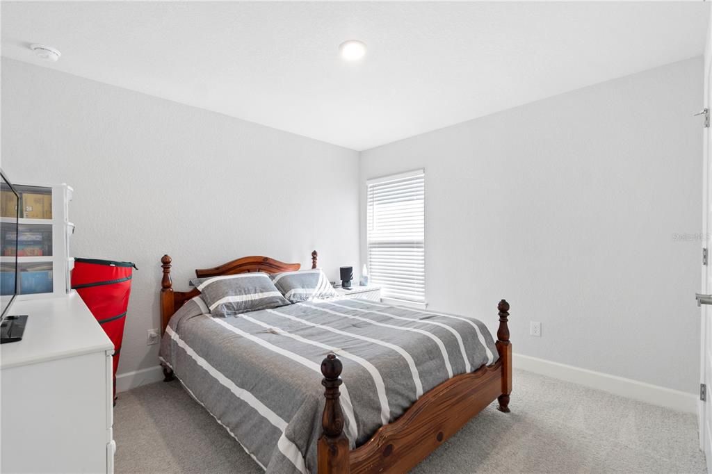 For Sale: $375,000 (4 beds, 2 baths, 2350 Square Feet)