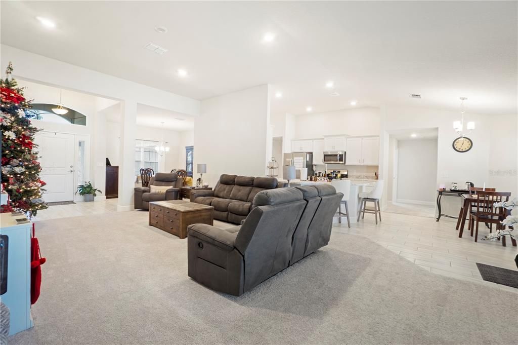 For Sale: $375,000 (4 beds, 2 baths, 2350 Square Feet)