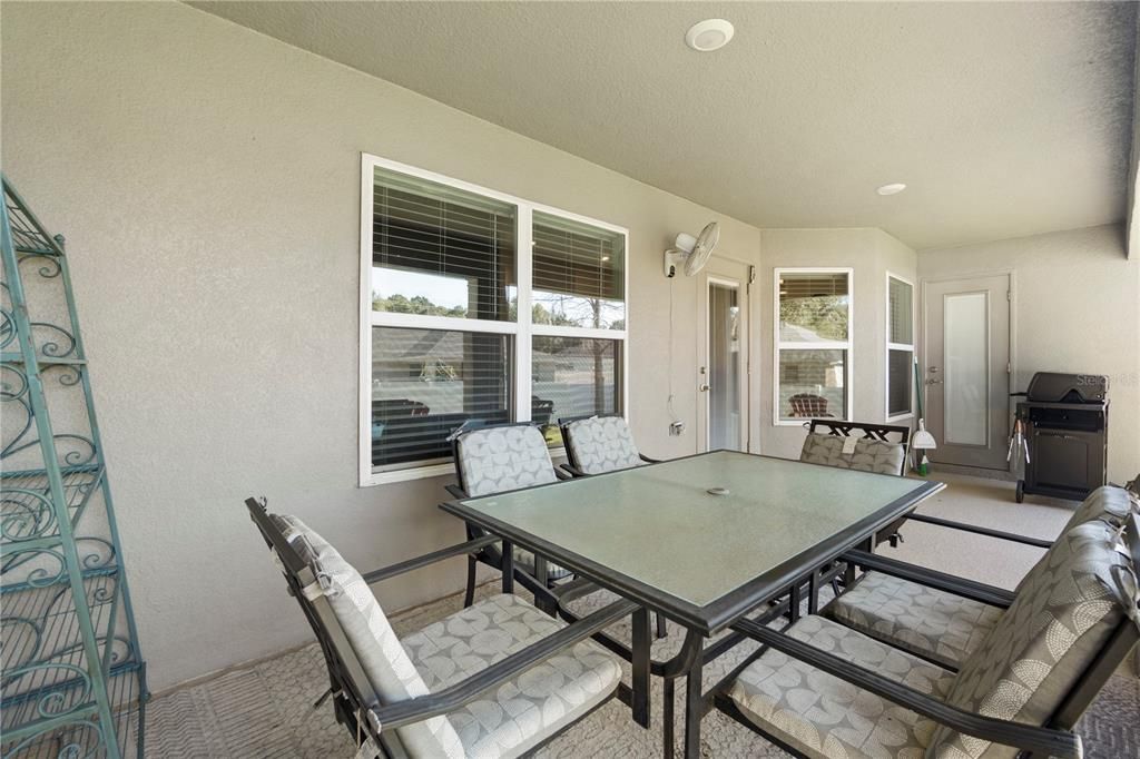 For Sale: $375,000 (4 beds, 2 baths, 2350 Square Feet)