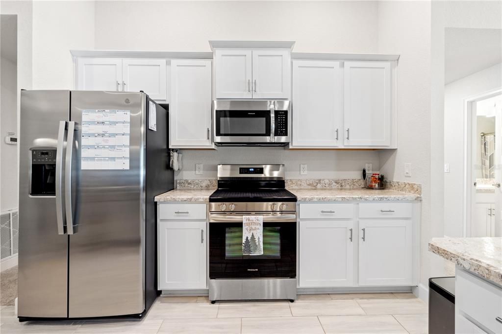 For Sale: $375,000 (4 beds, 2 baths, 2350 Square Feet)