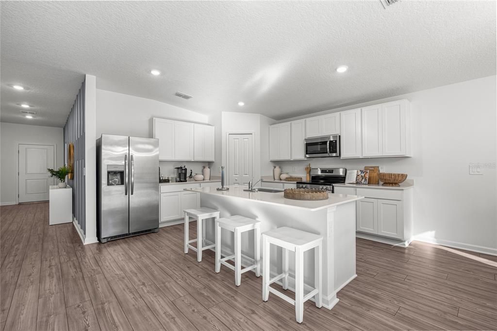 For Sale: $349,990 (4 beds, 3 baths, 2202 Square Feet)