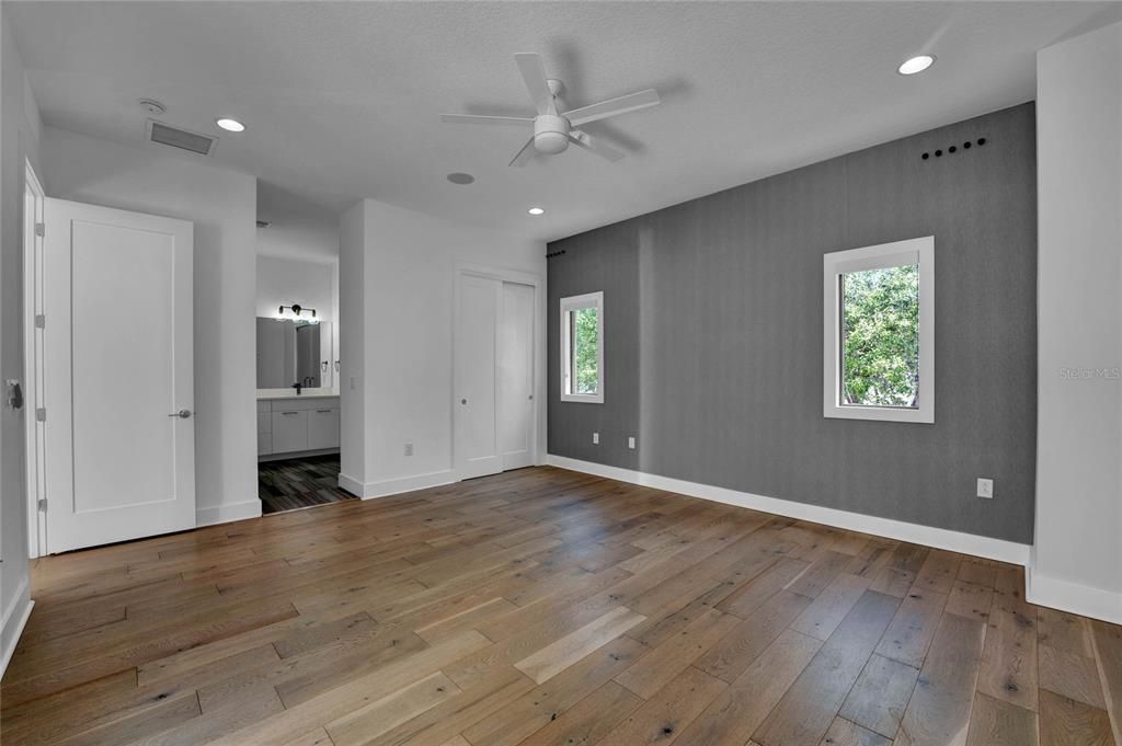 En Renta: $4,700 (3 camas, 3 baños, 2193 Pies cuadrados)