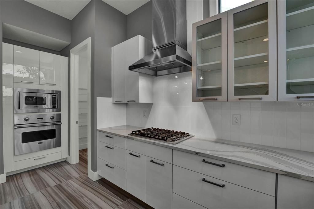 En Renta: $4,700 (3 camas, 3 baños, 2193 Pies cuadrados)