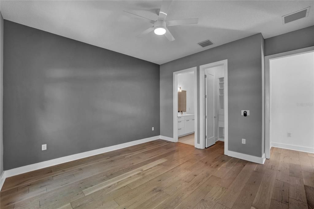 En Renta: $4,700 (3 camas, 3 baños, 2193 Pies cuadrados)