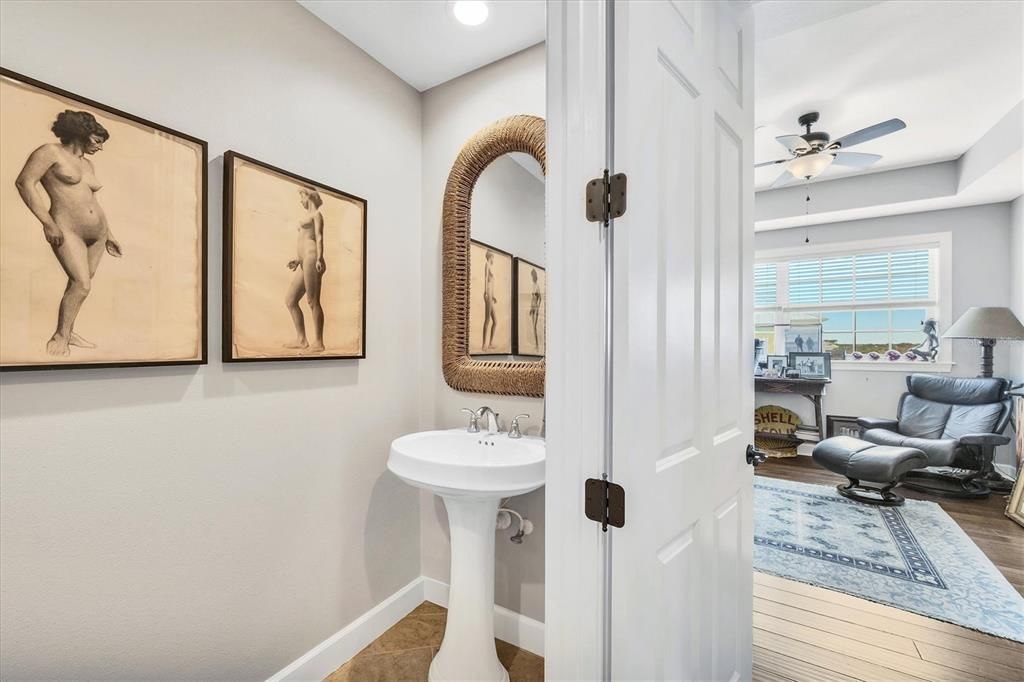 En Venta: $629,000 (4 camas, 3 baños, 2856 Pies cuadrados)