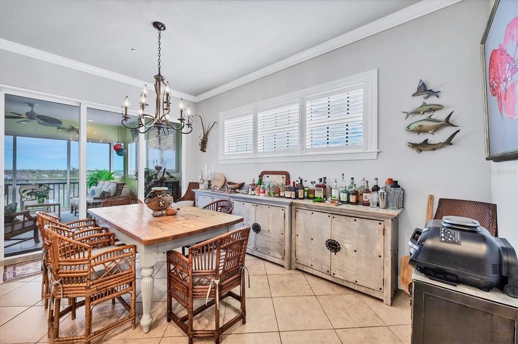 En Venta: $629,000 (4 camas, 3 baños, 2856 Pies cuadrados)