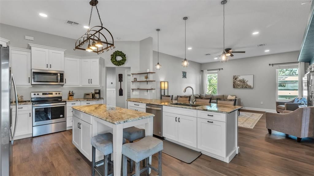 На продажу: $545,000 (5 спален, 2 ванн, 2469 Квадратных фут)