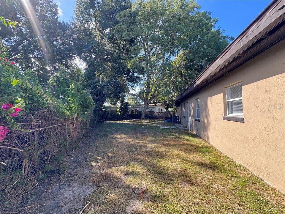 На продажу: $215,000 (3 спален, 2 ванн, 1288 Квадратных фут)