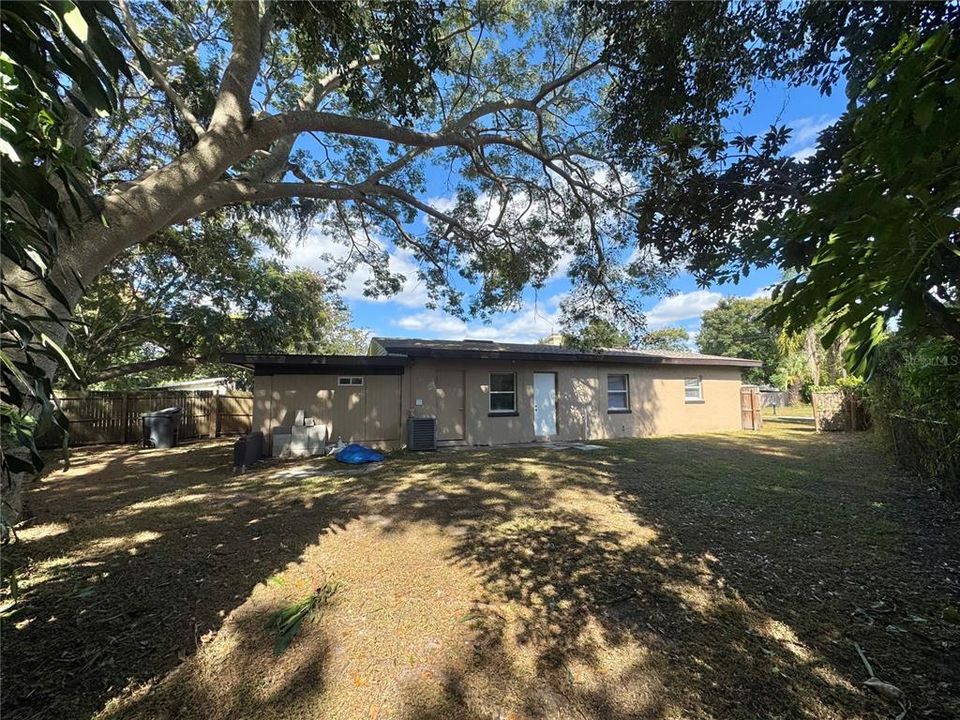 На продажу: $215,000 (3 спален, 2 ванн, 1288 Квадратных фут)