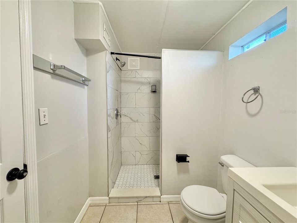 На продажу: $215,000 (3 спален, 2 ванн, 1288 Квадратных фут)