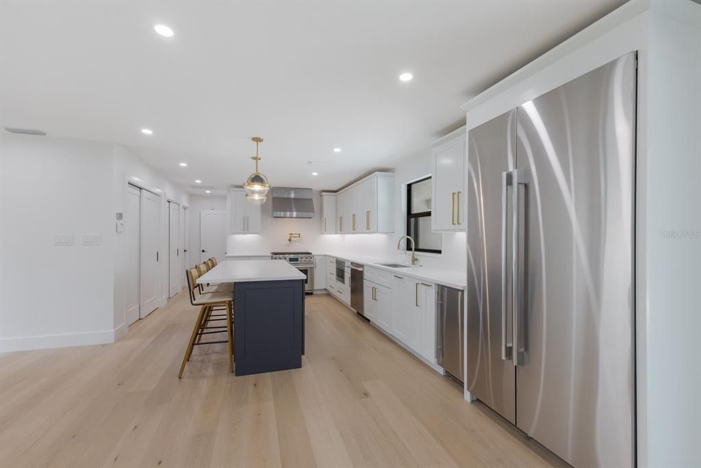 待售: $2,999,000 (3 贝兹, 2 浴室, 2253 平方英尺)