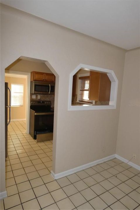 出租: $1,995 (2 贝兹, 1 浴室, 841 平方英尺)