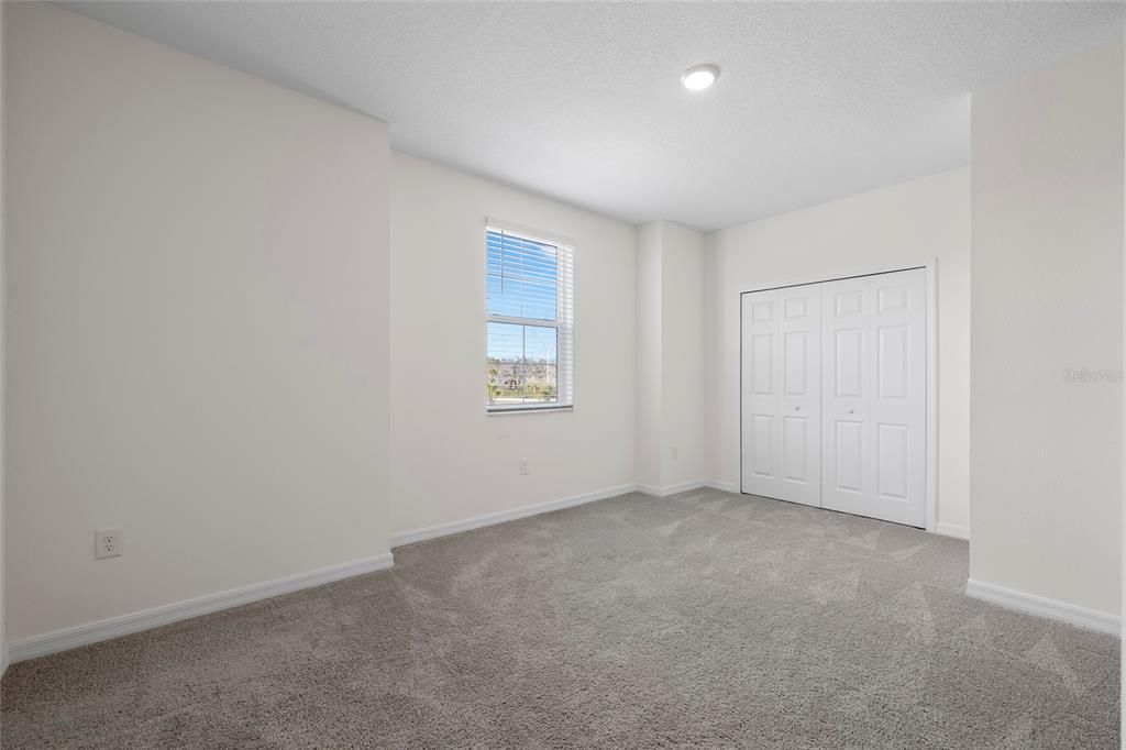 For Sale: $450,000 (3 beds, 2 baths, 2361 Square Feet)