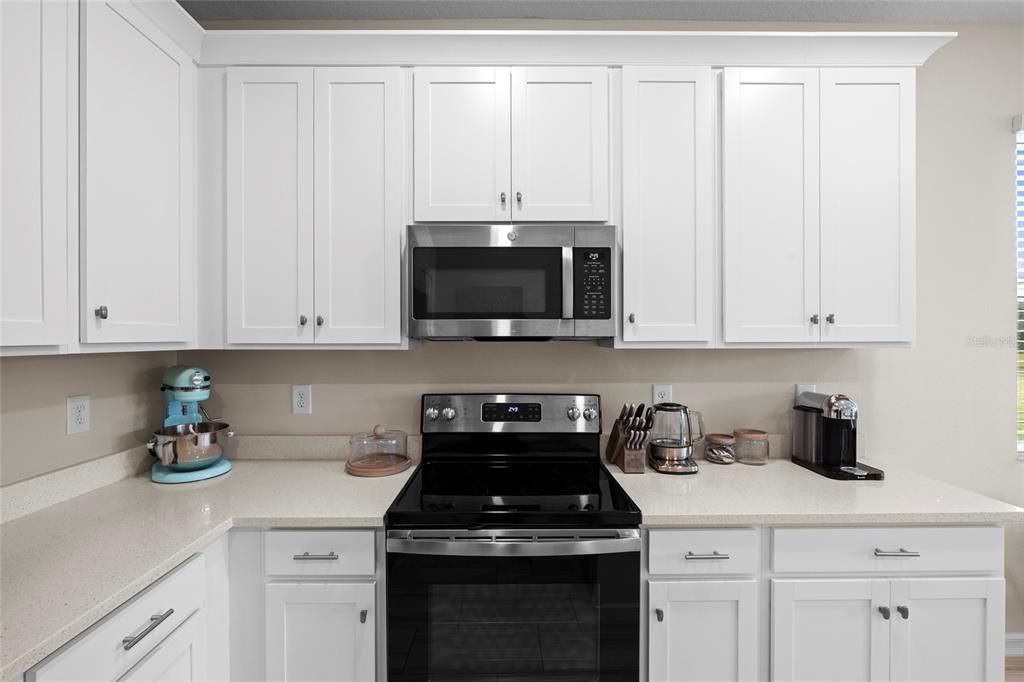 For Sale: $450,000 (3 beds, 2 baths, 2361 Square Feet)